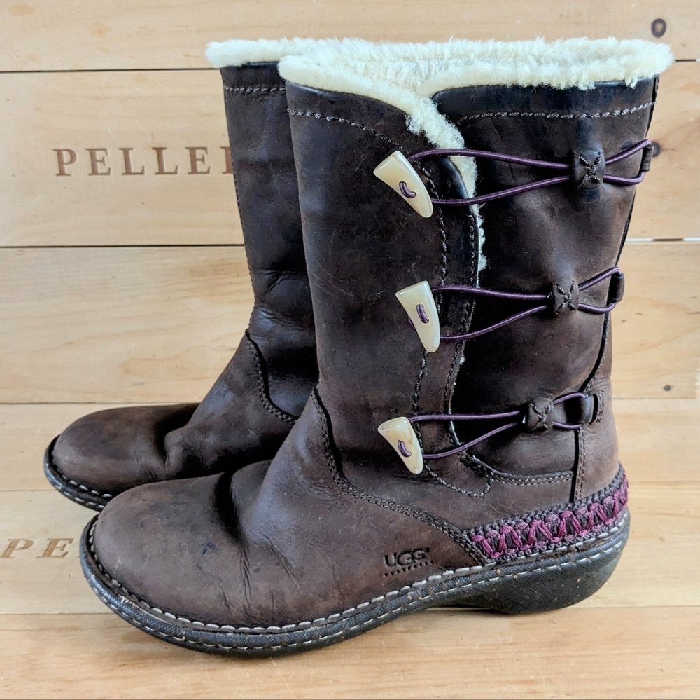 UGG Kona Boots sz 8